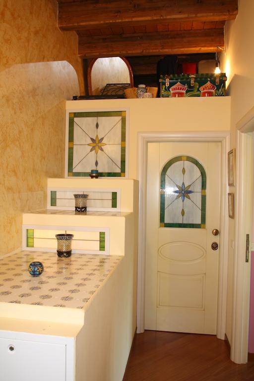Bed And Breakfast Angolo Fiorito チビタベッキア 部屋 写真