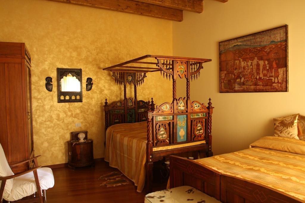 Bed And Breakfast Angolo Fiorito チビタベッキア 部屋 写真